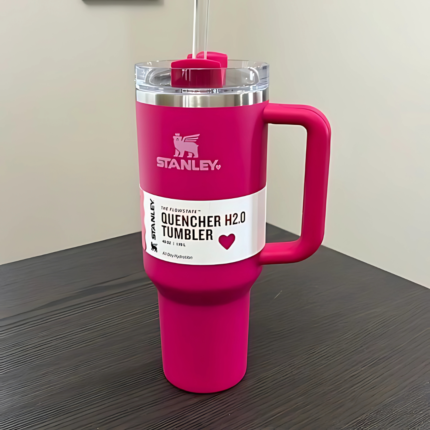 Stanley Quencher H2.0 Tumbler 40 oz - Vibrant Cosmo Pink